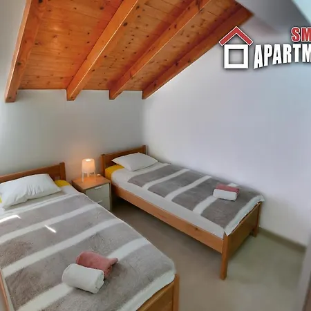 Apartment Smoljic *